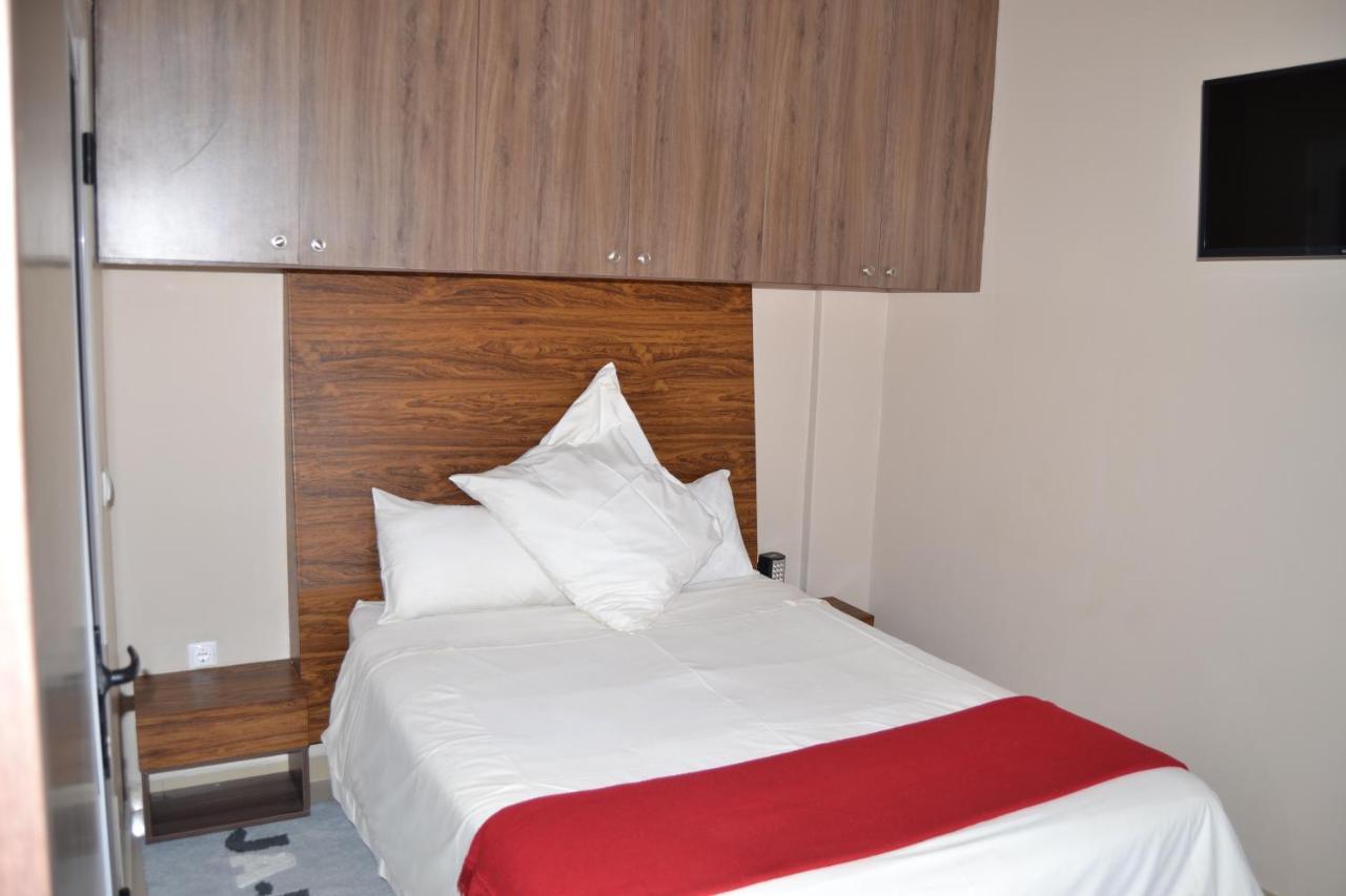 Ponta View Hotel 폰타 도 오우로 외부 사진